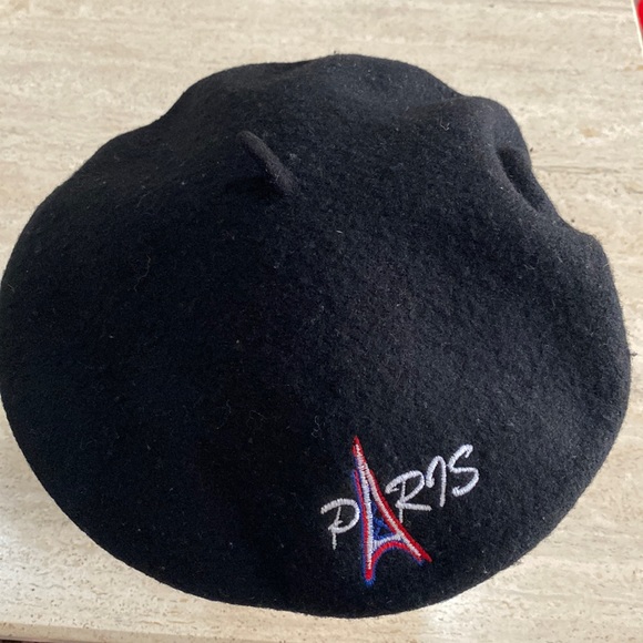Black French beret wool PARIS Eiffel Tower France - Picture 1 of 16